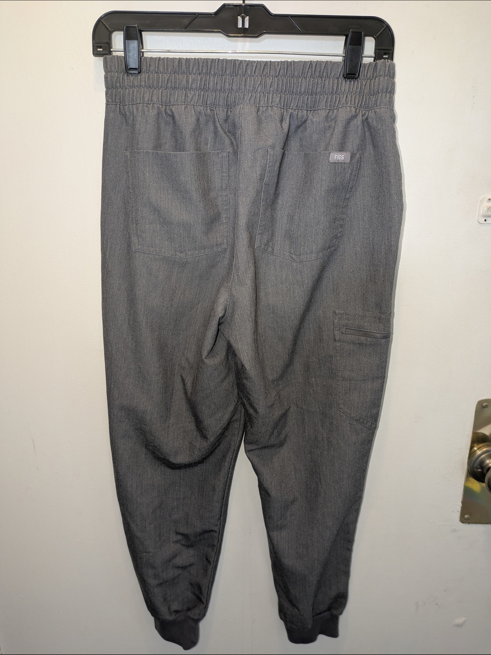 Figs Gray Jogger Scrub Set Pants with Teal Drawstring Small - Picture 15 of 15